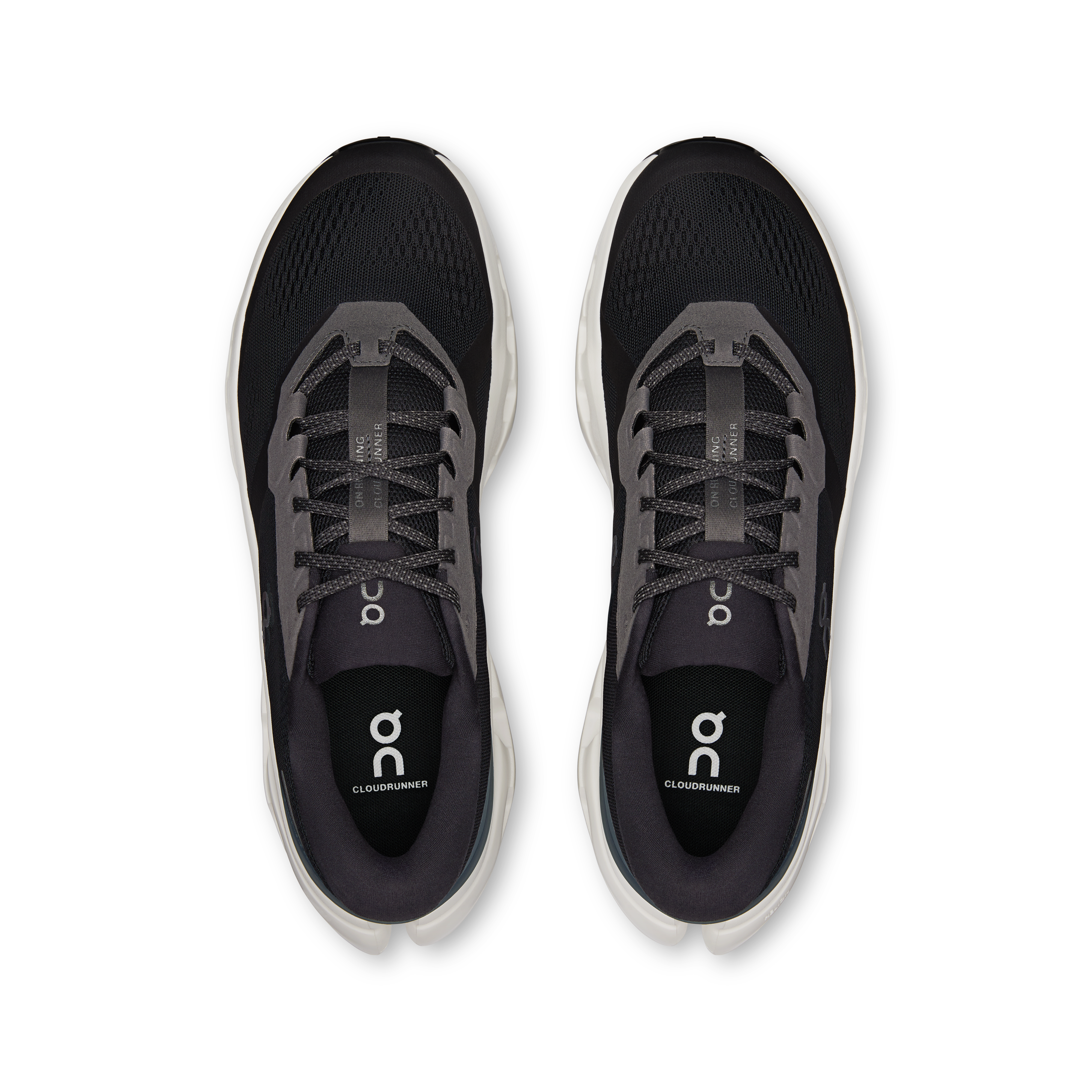 ON Cloudrunner 3